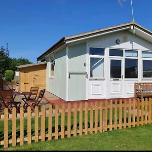 The Salty Sea Dog - Dog Friendly And 2 Minutes Walk To The Beautiful, Golden , Bridlington United Kingdom