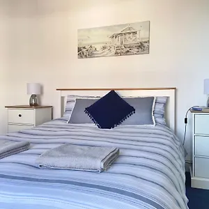 Bero Terrace, Only A Minutes Walk To The Beach! , Withernsea United Kingdom