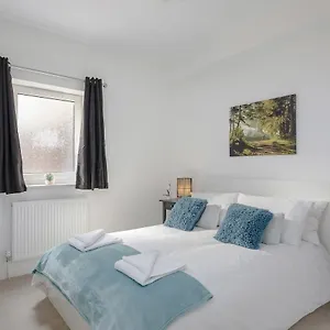 1 Bed Sleeps 4 , Luton (Bedfordshire) United Kingdom
